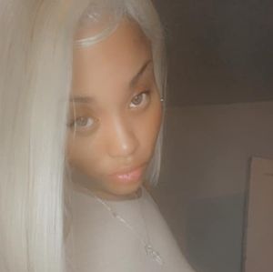 Meet your Posher, Jade